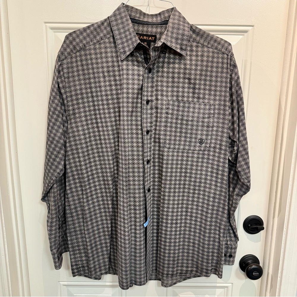 Ariat Men's Black and Gray Plaid Shirt